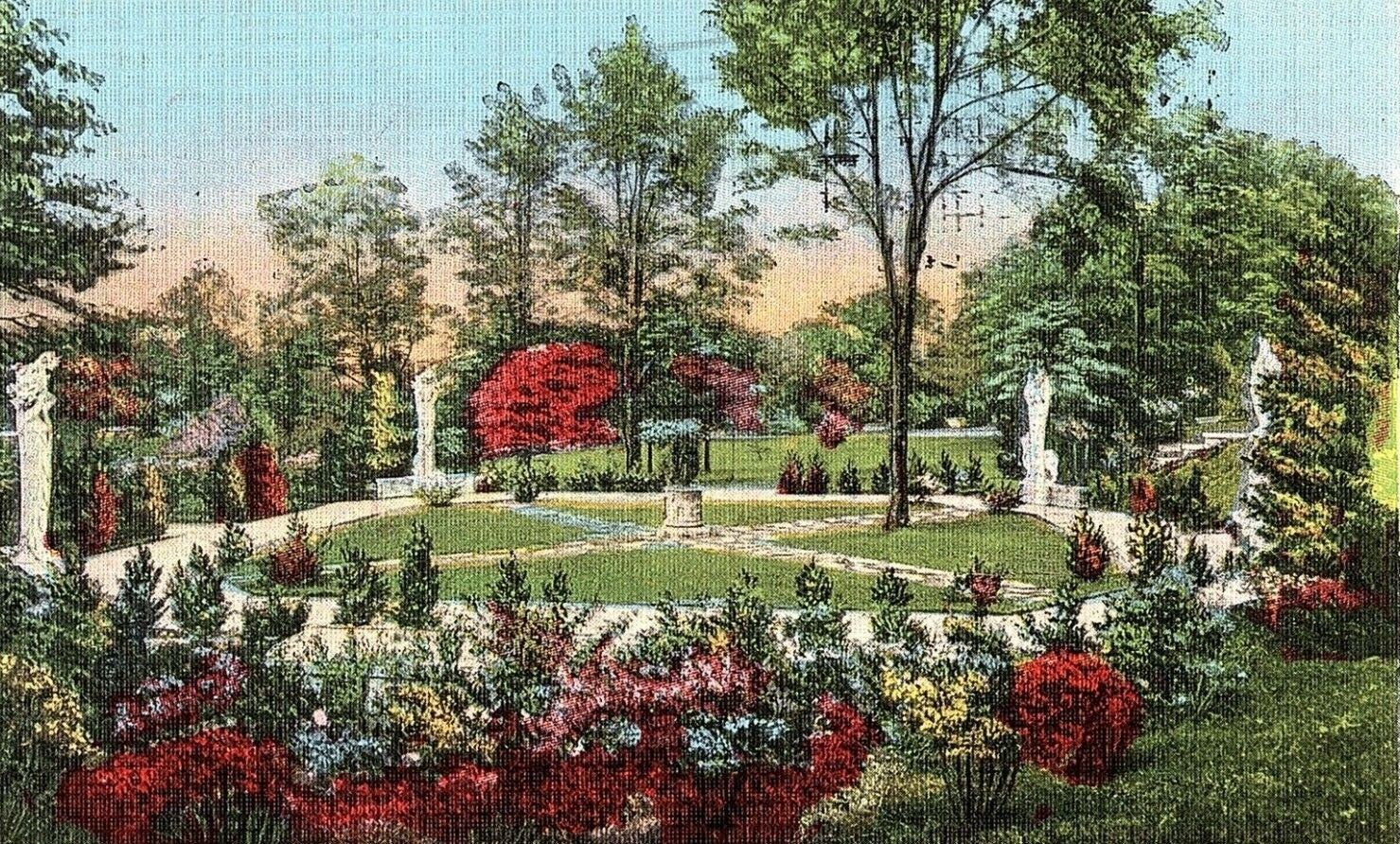 Vintage Italian Garden, Western State College Bowling Green, Ky Postcard P123